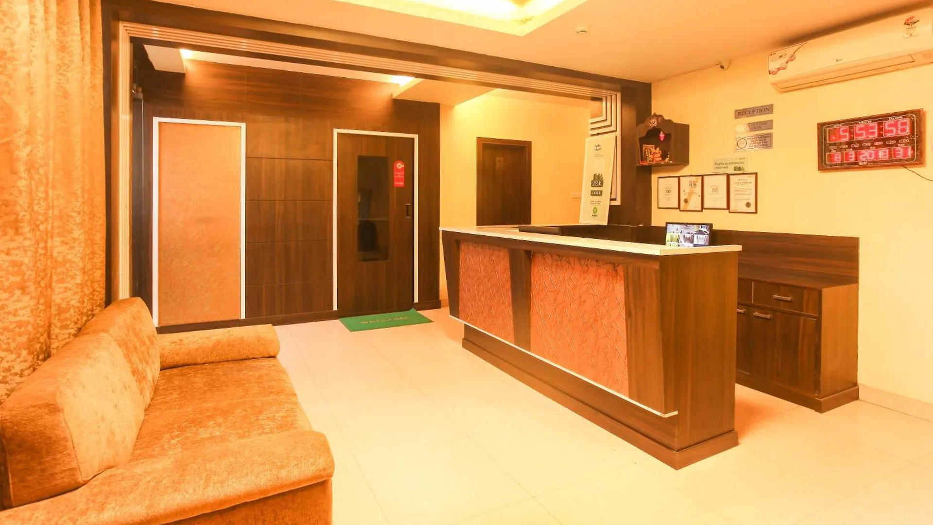 Hotel Janki International Sigra 2 Km From Kashi Vishwanath Temple Váránaszi