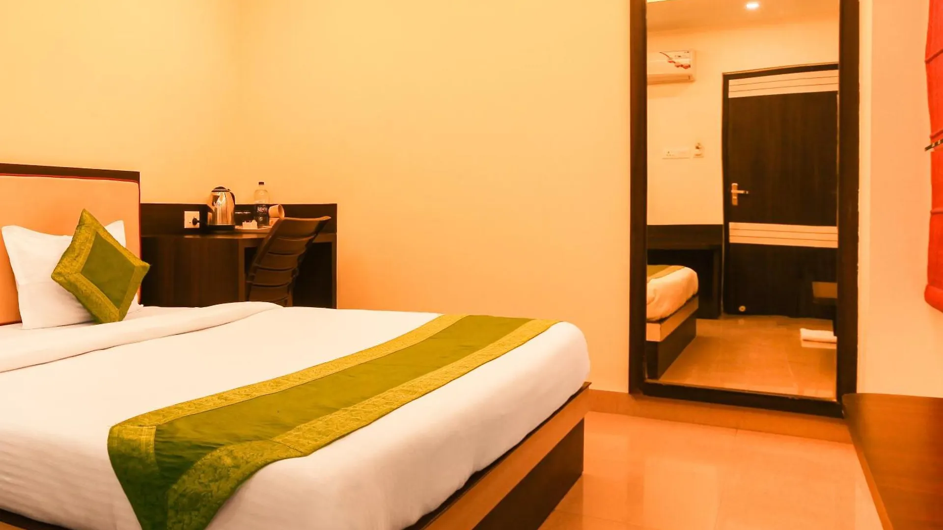 Hotel Janki International Sigra 2 Km From Kashi Vishwanath Temple Váránaszi